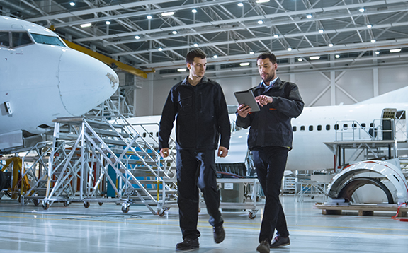 Read more about the article Aircraft Equipment Mechanics and Technicians